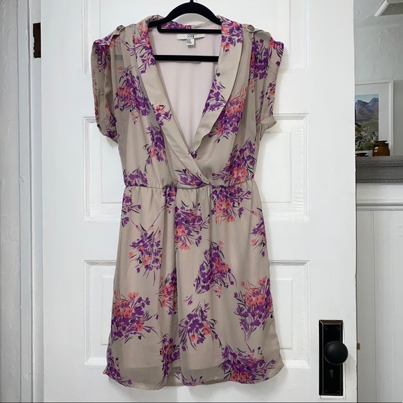 Floral Print Pink and Cream Faux Wrap Mini Dress - Picture 5 of 10